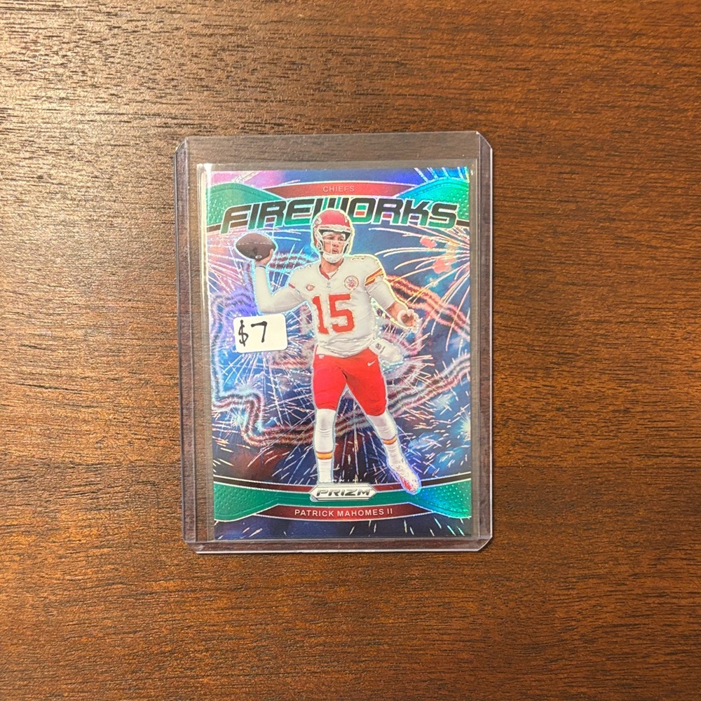 Patrick Mahomes 2024 Green fireworks Prizm #1
